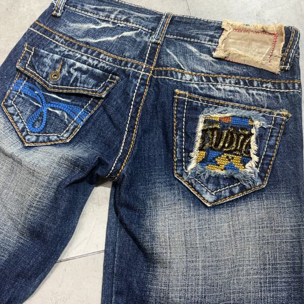 펑크 자수 와이드 데님팬츠