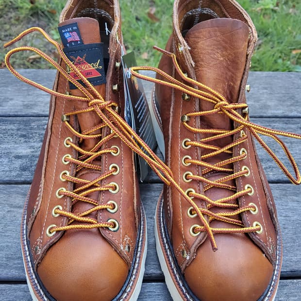 쏘로굿 몽키부츠 신품 265~270 US8.5EE 브라순