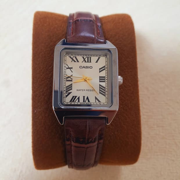 카시오ltp-v0007L 브라운 가죽시계