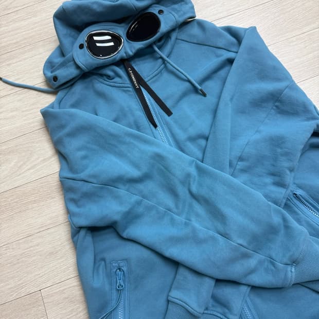 C.P.company 고글 스웨트셔츠 XL
