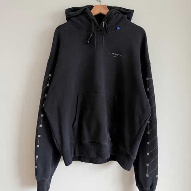 오프화이트(OFF-WHITE) 20fw 후드