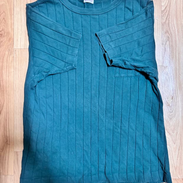 엣라코 립티 그린 46사이즈 판매합니다