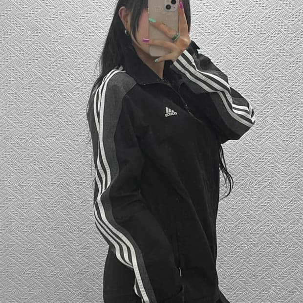 아디다스 스포티 삼선로고 윈드브레이커 바람막이 110 C07337