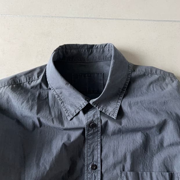 포터리 가먼트 다이드 컴포트 셔츠 차콜