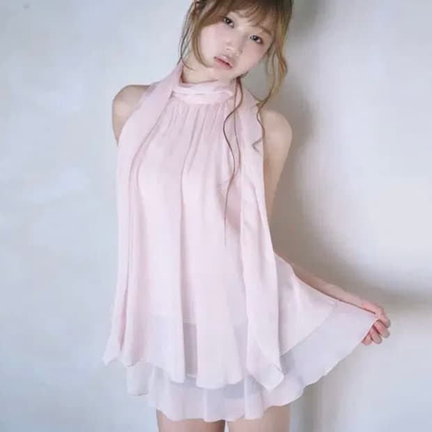 새상품) 레이즈미야 유이 홀터넥 블라우스 핑크