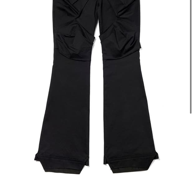 오픈와이와이 GATHERED BOOTCUT PANTS, BLACK