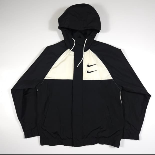 나이키 더블스우시 바람막이