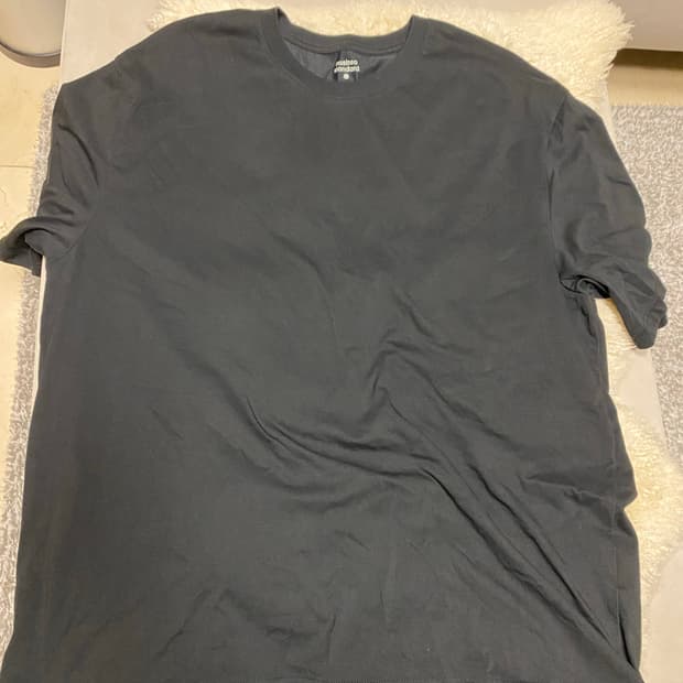 무신사 스탠다드 무탠다드 반팔 검은색 흰색 2개 7000원 레이어드용 추