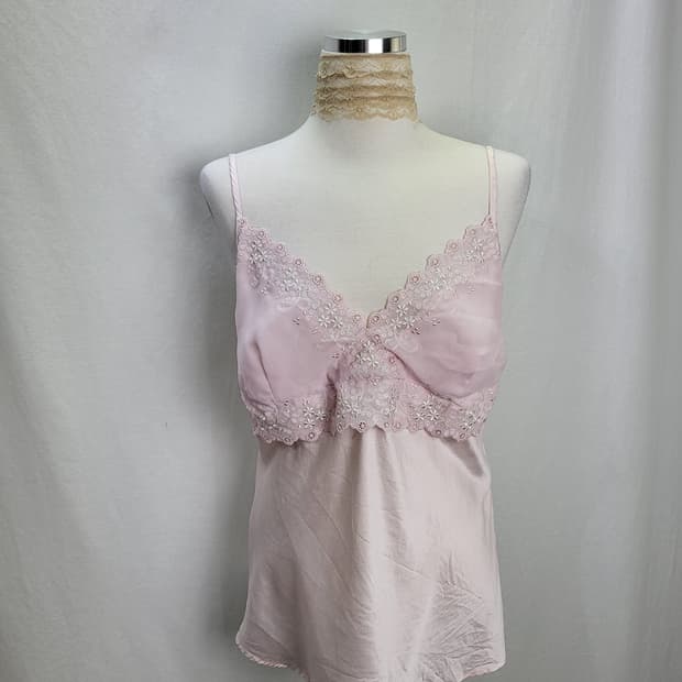 빈티지 베이비 핑크 꽃자수 새틴 슬립 탑