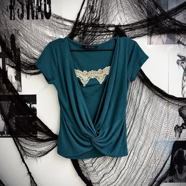 Twisted lace halfsleeve