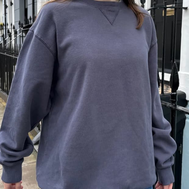 브랜디멜빌 네이비 맨투맨