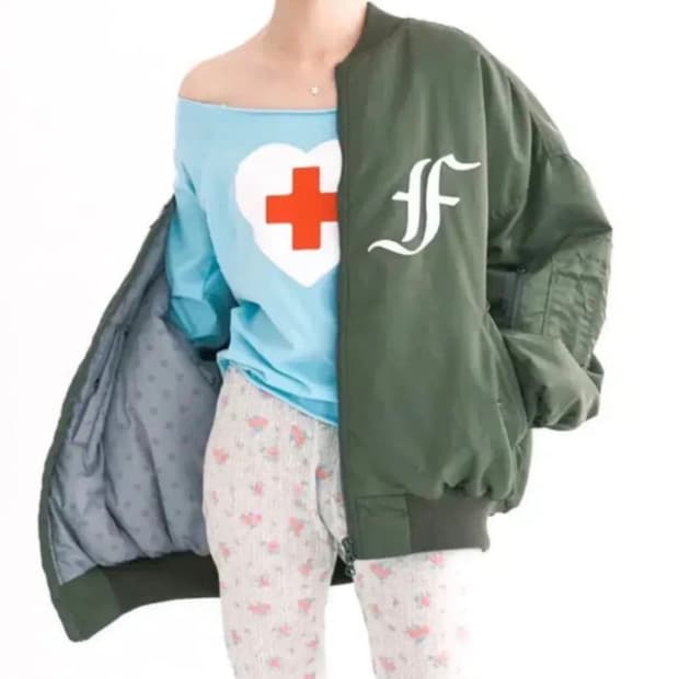 샵페어리 봄버자켓 카키 구합니다!!!