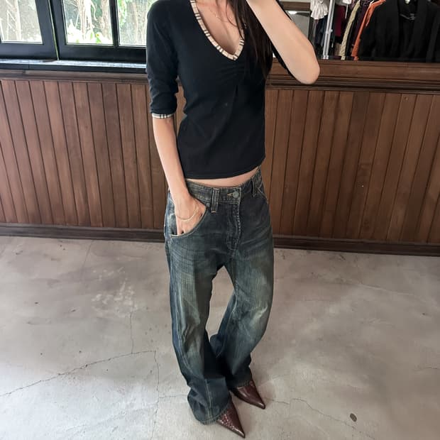 BURBERRY LONDON v-neck top