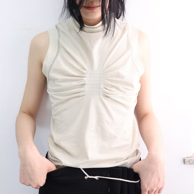 Ulika Sanctus Pintuck highneck top