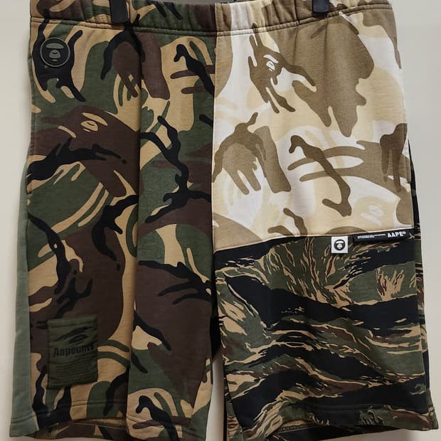 에이프 Aape 반바지
XL