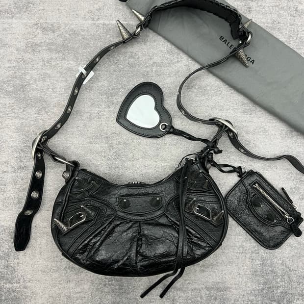 발렌시아가 아레나 램스킨르 카골 XS숄더백블랙