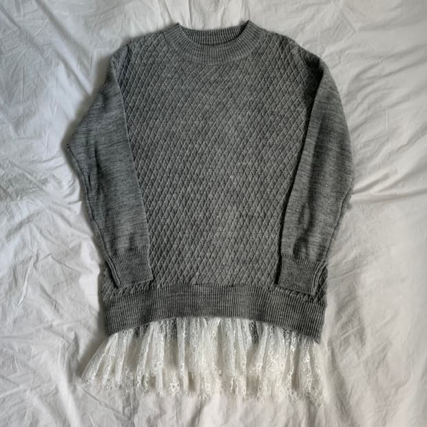 그레이 레이스 니트