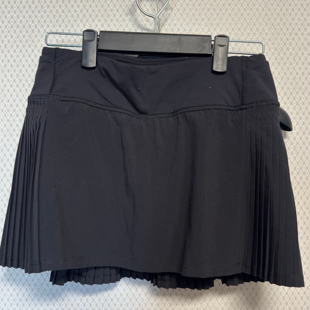 룰루레몬 플리츠 테니스 스커트 팬츠 2시이즈 상태 최상