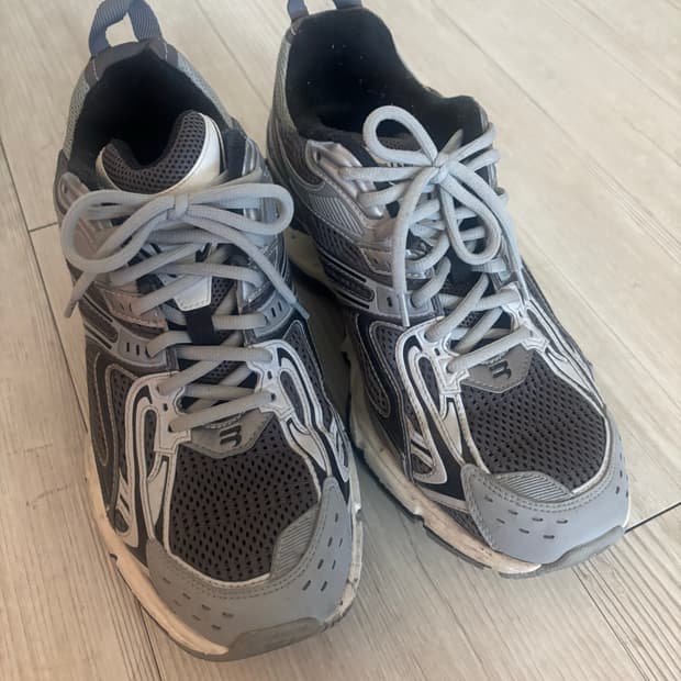 발렌시아가 엑스팬더 41사이즈 판매