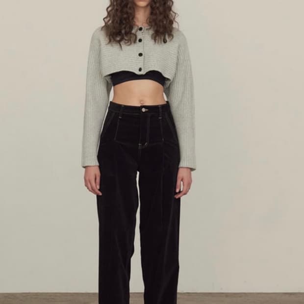 다이애그널 CROP KNIT CARDIGAN