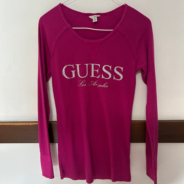 Guess 티셔츠 