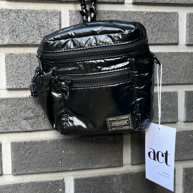 PORTER 포터 글로시 크로스백 블랙