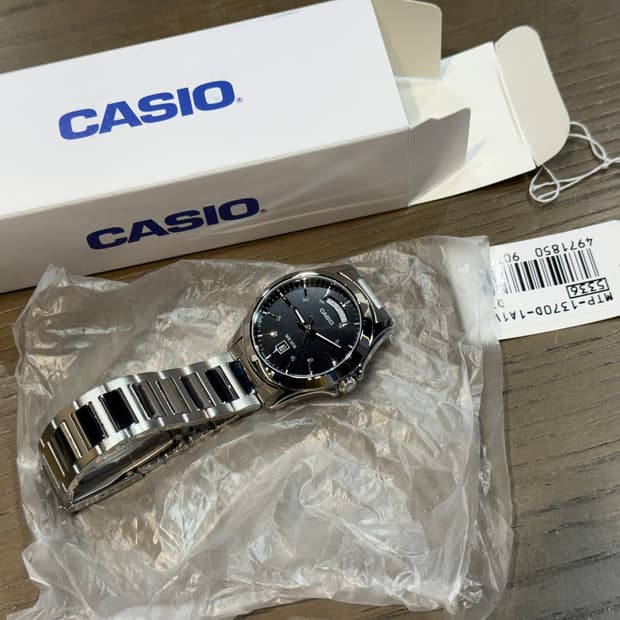 카시오 MTP-1370D-1A1 판매합니다.