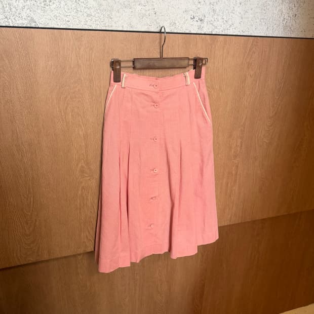 빈티지 미디 스커트 버튼업 디테일 핑크 k148