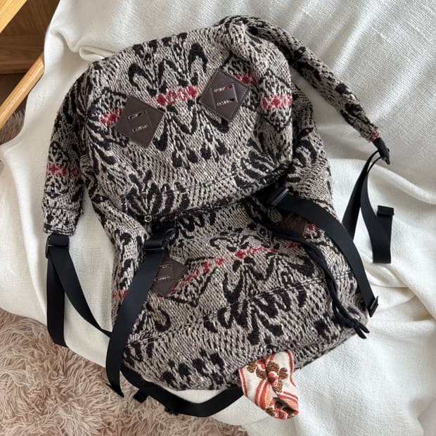 AHCAHCUM 무챠챠 자카드 백팩