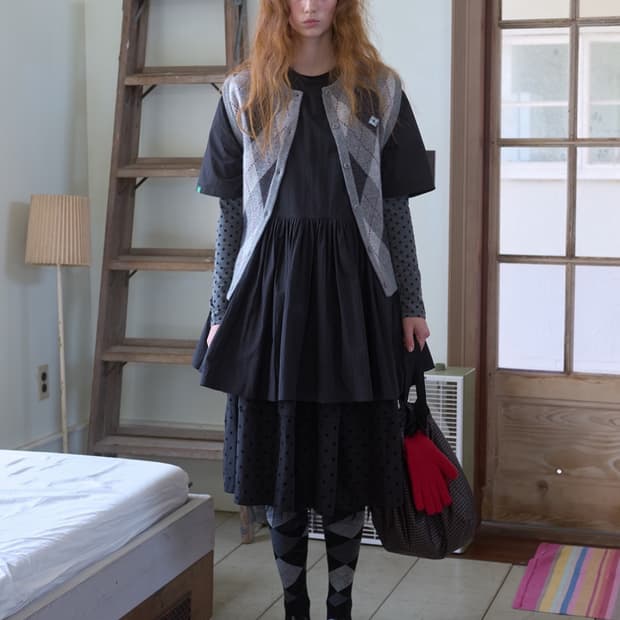 노컨텐츠 24FW 레이스업도트치마