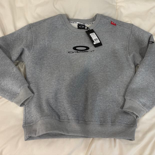 오클리 빈티지 맨투맨 스웻 셔츠 S 사이즈