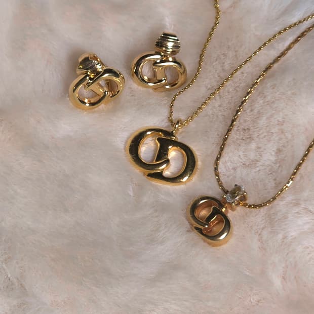 디올 cd로고 금장 클립형 귀걸이(귀찌)