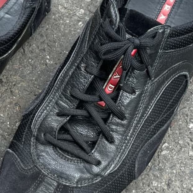 프라다 신발끈 구매해요!!