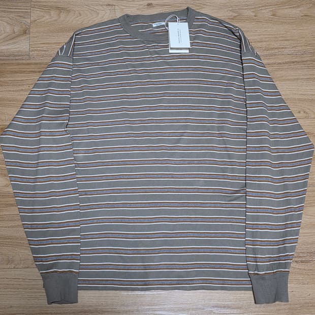 42size택포15만)25fw피그벨 보더 L/S 타우페 베이지