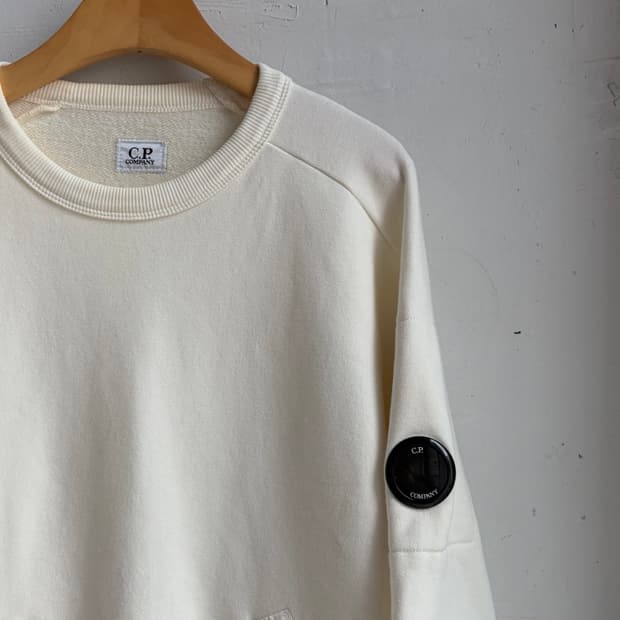 Cp컴퍼니 네이비 맨투맨