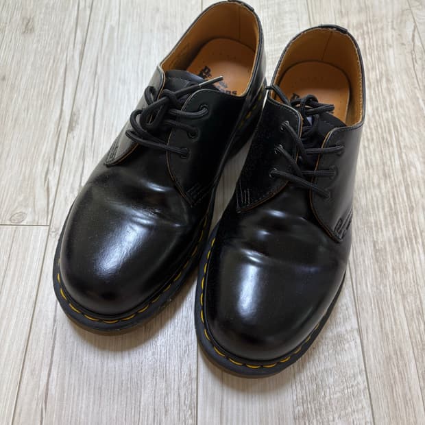 닥터마틴 1461 3홀 스무스 260