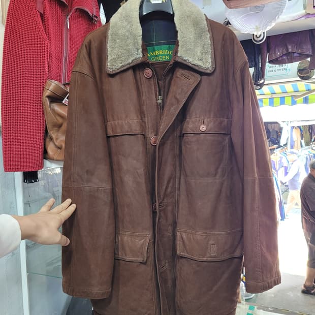 캠브리지그린 브라운 가죽 무스탕 코트