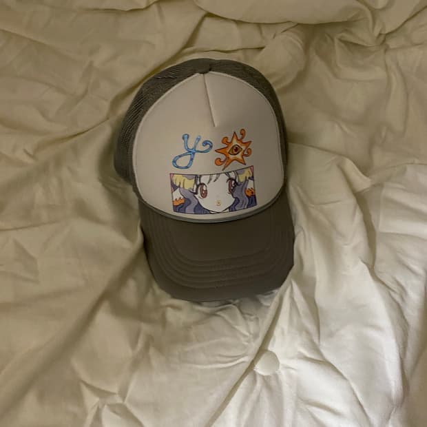 유민하 Tan Y Eye Trucker Hat