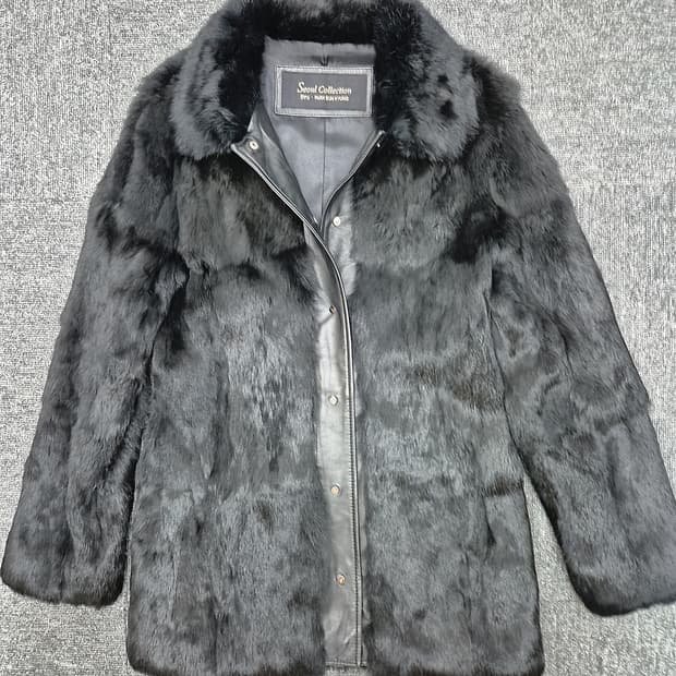 [M]<서울컬렉션>레빗퍼 블랙코트 