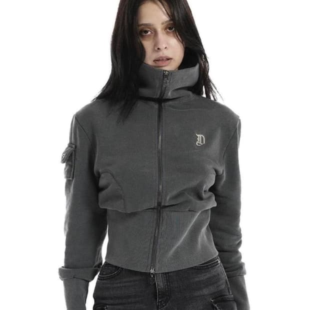 오도어 터틀넥 차콜 집업