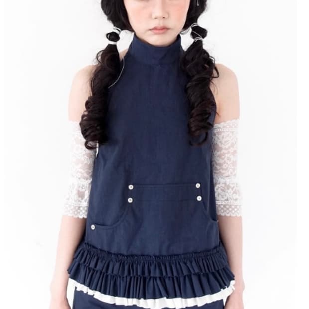 샵페어리 홀터넥 프릴탑 halter neck frill top 판매합니다