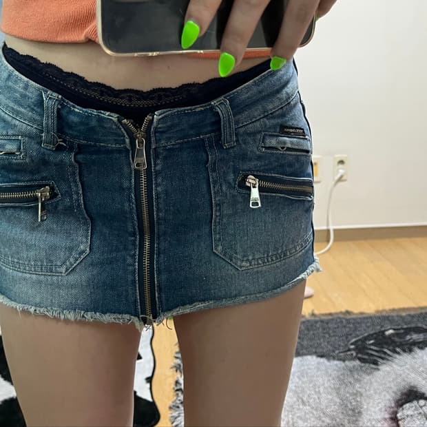 돌체앤가바나 마이크로 데님 로우라이즈 쇼츠