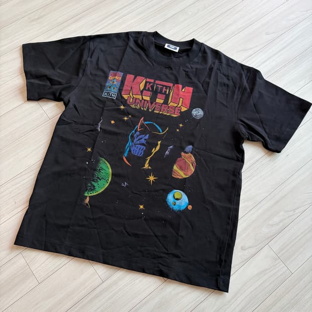 키스(KITH)유니버셜 그래픽 반팔 L