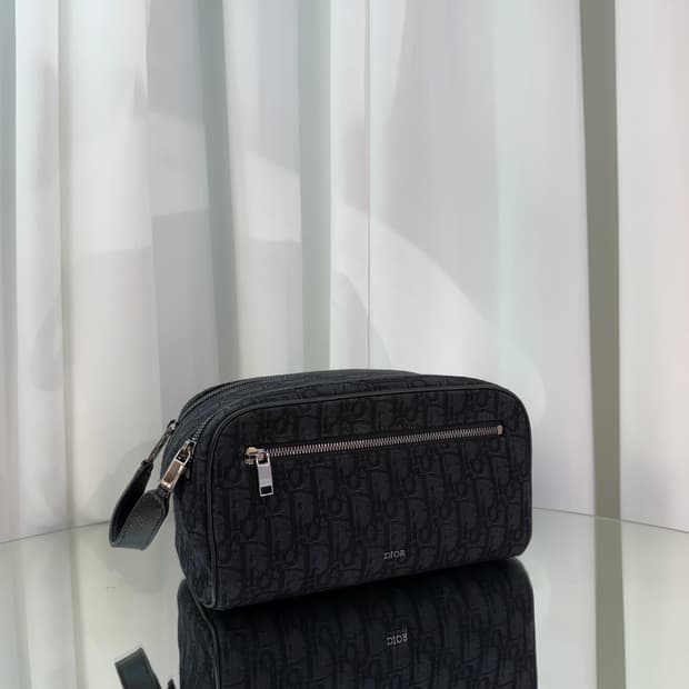 디올 토일레트리 백 블랙 오블리크 자카드