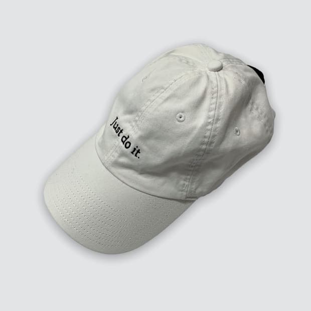나이키 화이트 저스트두잇 볼캡 모자
