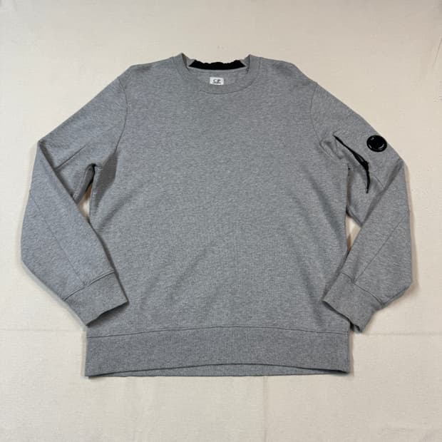 XL) CP 컴퍼니 씨피컴퍼니 렌즈 맨투맨 회색 큐알 정품