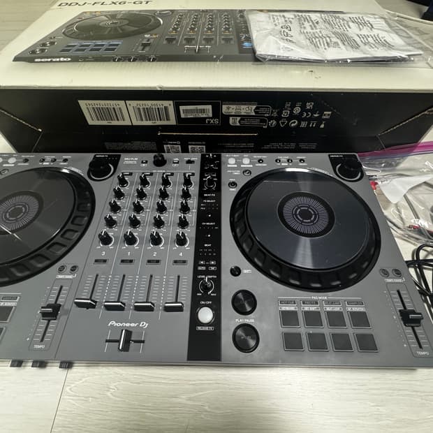 DJ컨트롤러 판매합니다 ddj flx 6