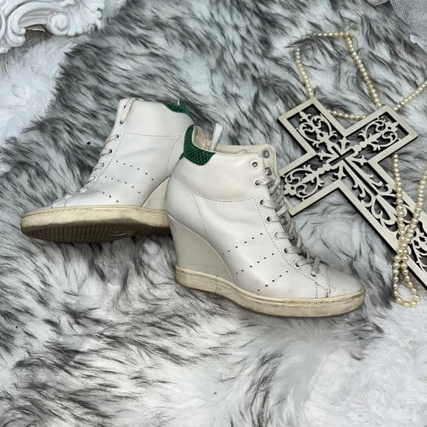 Adidas 웨지힐 스니커즈