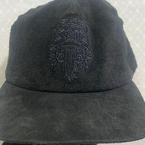 크롬하츠 스웨이드 캡