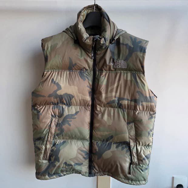 민트급 일본판 노스페이스 700 눕시 패딩조끼 카모 XL(105~110)